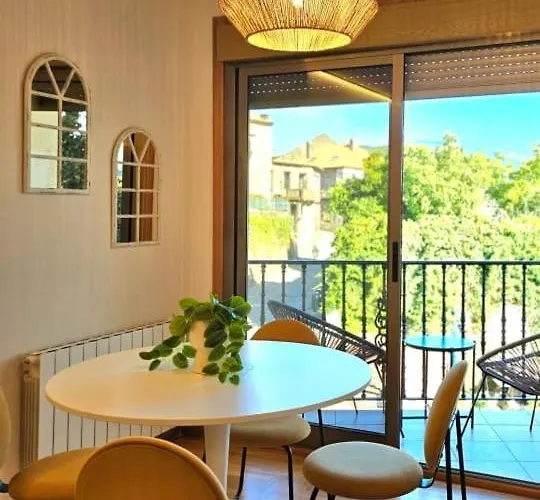 Διαμέρισμα Apartamentcastrotuy *